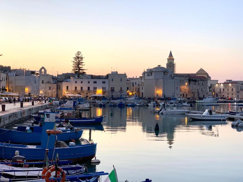Casa Neva Apartment Trani Exterior photo