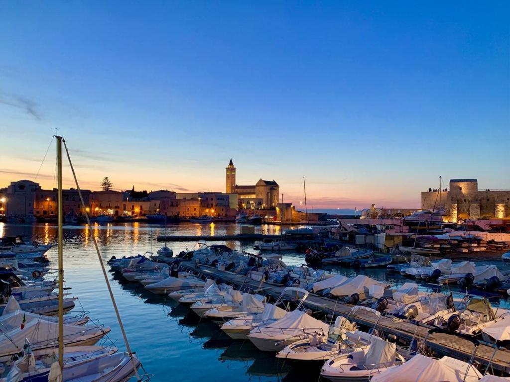 Casa Neva Apartment Trani Exterior photo